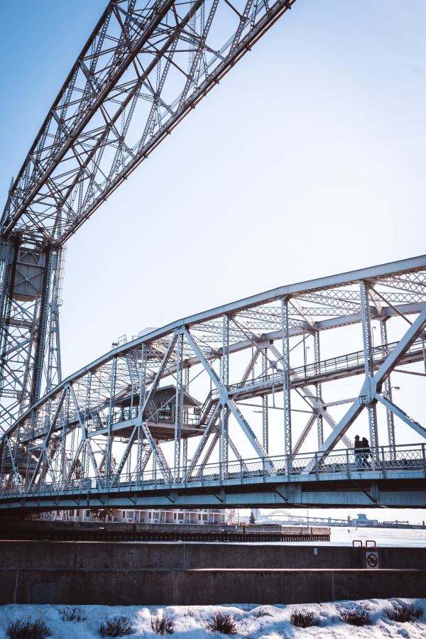 The Aerial Lift Bridge: A Marvel of Engineering Connecting Duluth’s Past and Present